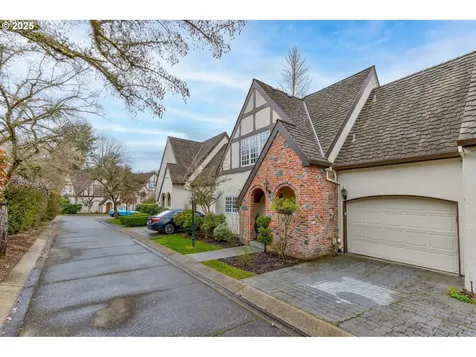 1936 NW Yorkshire Lane Portland OR 97229