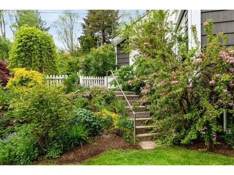3926 SW Martins Lane Portland OR 97239