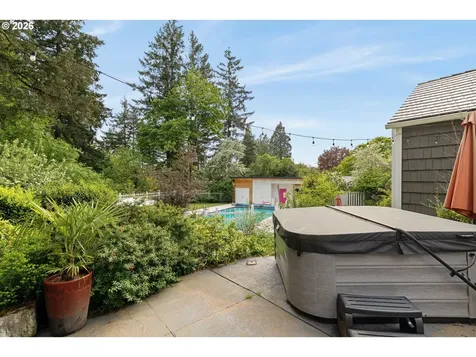 3926 SW Martins Lane Portland OR 97239