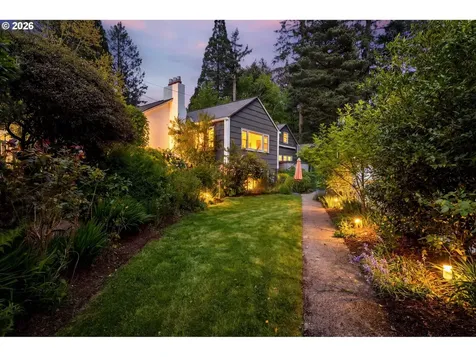 3926 SW Martins Lane Portland OR 97239