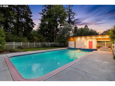 3926 SW Martins Lane Portland OR 97239