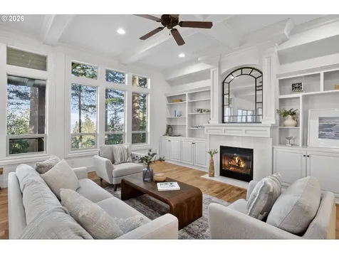 4530 SW Council Crest Drive Portland OR 97239
