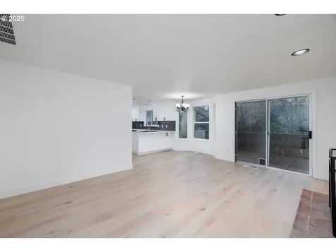 14875 SW Mockingbird Court Beaverton OR 97007
