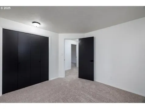 14875 SW Mockingbird Court Beaverton OR 97007