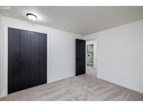 14875 SW Mockingbird Court Beaverton OR 97007