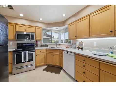 825 Louis Street Eugene OR 97402