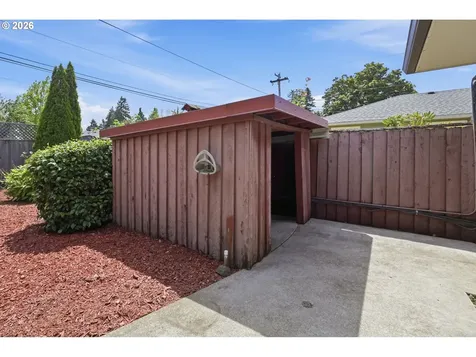 825 Louis Street Eugene OR 97402