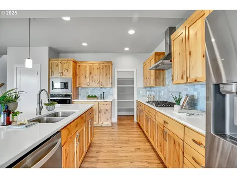 3985 SE Lostine Lane Hillsboro OR 97123