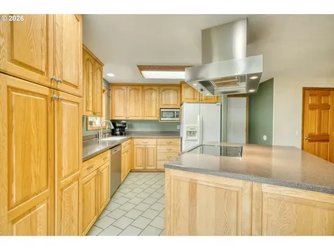 355 S 13th Street St. Helens OR 97051
