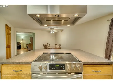 355 S 13th Street St. Helens OR 97051