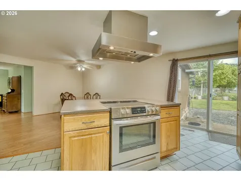 355 S 13th Street St. Helens OR 97051