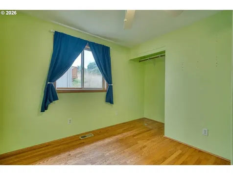 355 S 13th Street St. Helens OR 97051