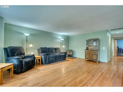 355 S 13th Street St. Helens OR 97051