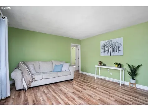 108 Williams Avenue Kelso WA 98626