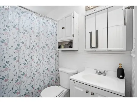 108 Williams Avenue Kelso WA 98626