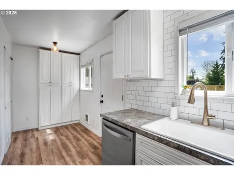 108 Williams Avenue Kelso WA 98626