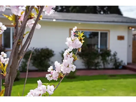 108 Williams Avenue Kelso WA 98626