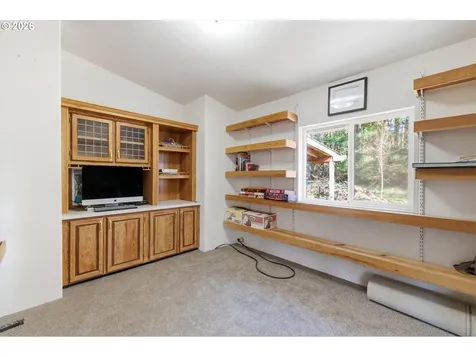 25205 NW Mount Richmond Road Yamhill OR 97148