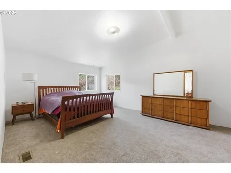 25205 NW Mount Richmond Road Yamhill OR 97148