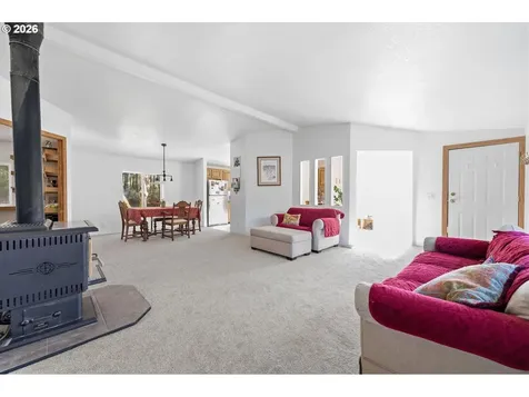 25205 NW Mount Richmond Road Yamhill OR 97148