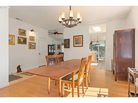 78691 Sears Road Cottage Grove OR 97424
