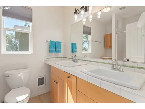 78691 Sears Road Cottage Grove OR 97424