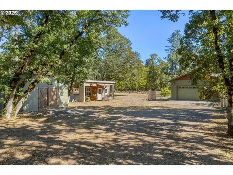 78691 Sears Road Cottage Grove OR 97424