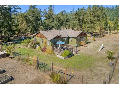 78691 Sears Road Cottage Grove OR 97424