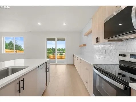 16001 Barlow Trail Lane Oregon City OR 97045