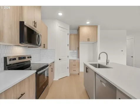 16001 Barlow Trail Lane Oregon City OR 97045