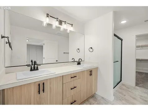 16001 Barlow Trail Lane Oregon City OR 97045