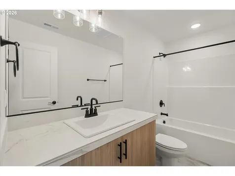 16001 Barlow Trail Lane Oregon City OR 97045
