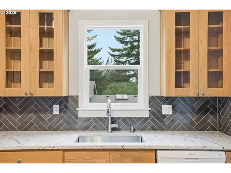 5311 NE 22nd Avenue Vancouver WA 98663