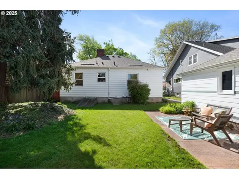 6114 SE 20th Avenue Portland OR 97202