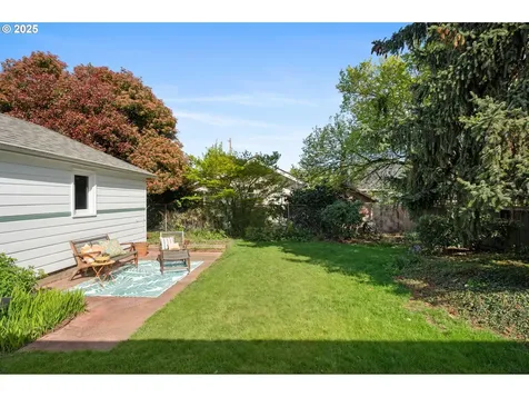 6114 SE 20th Avenue Portland OR 97202