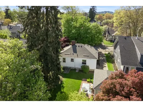 6114 SE 20th Avenue Portland OR 97202