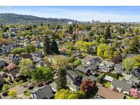 6114 SE 20th Avenue Portland OR 97202