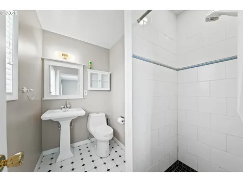 2614 NE 131st Avenue Portland OR 97230