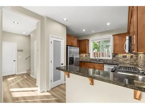 16326 NW Rossetta Street Portland OR 97229