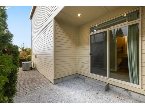 16326 NW Rossetta Street Portland OR 97229