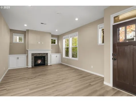 16326 NW Rossetta Street Portland OR 97229