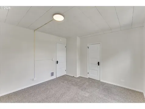 1712 SE Stark Street Portland OR 97214