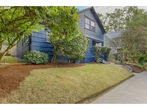 1712 SE Stark Street Portland OR 97214