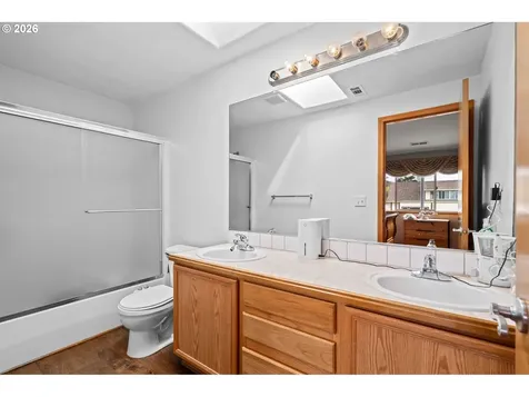 6608 SE Ogden Street Portland OR 97206