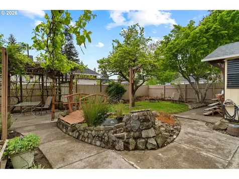 6608 SE Ogden Street Portland OR 97206