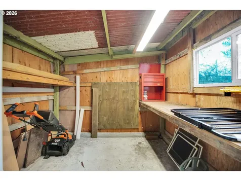 2729 SW Coast Avenue Lincoln City OR 97367