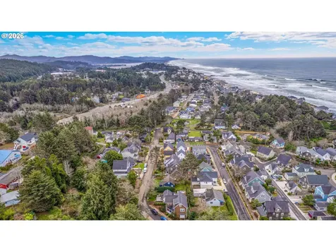 2729 SW Coast Avenue Lincoln City OR 97367