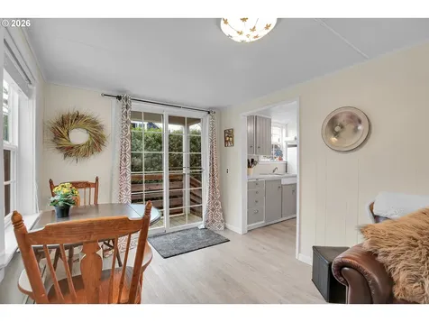 2729 SW Coast Avenue Lincoln City OR 97367
