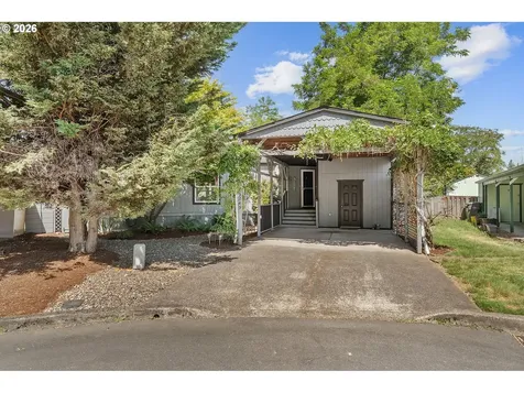 13249 SE Schiller Street Portland OR 97236