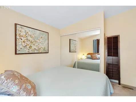 13249 SE Schiller Street Portland OR 97236